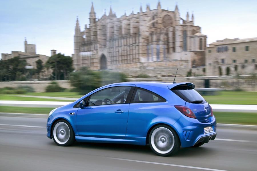  Opel Corsa OPC 2007 года  (фото 39 из 63)